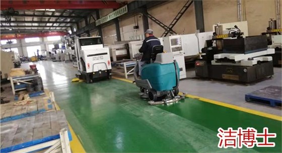 潔博士清掃車(chē) 潔博士清掃車(chē)