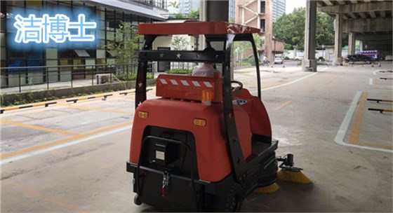 掃地車(chē) 掃地車(chē)
