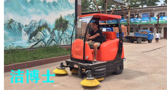 清掃車(chē) 清掃車(chē)