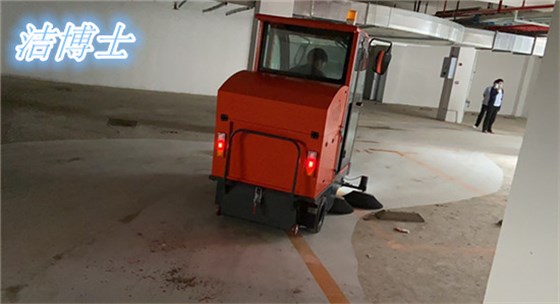 潔博士電動(dòng)清掃車(chē)