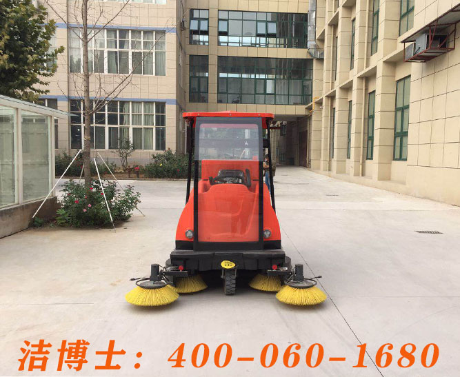 潔博士電動(dòng)掃地車(chē)客戶(hù)案例——河南鄭州奧特制衣有限公司 潔博士電動(dòng)掃地車(chē)客戶(hù)案例——河南鄭州奧特制衣有限公司